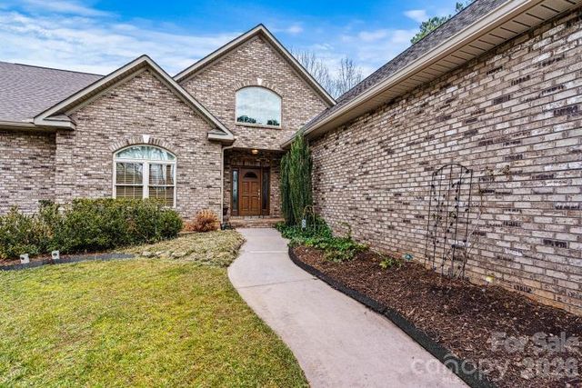 6124 Plantation Pointe Drive, Granite Falls, NC 28630