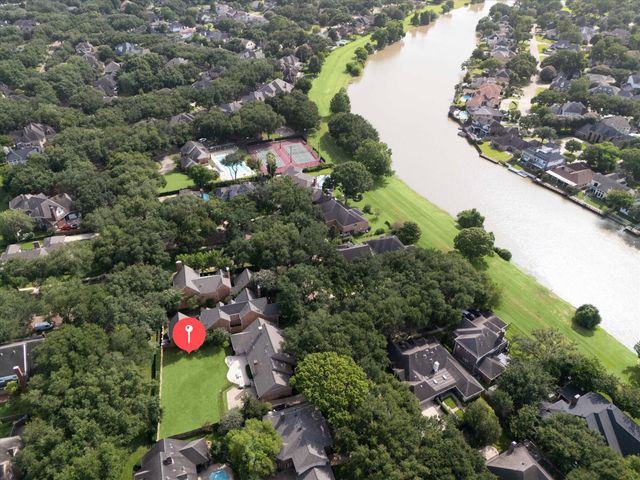 1422 Oyster Point Drive, Sugar Land, TX 77478