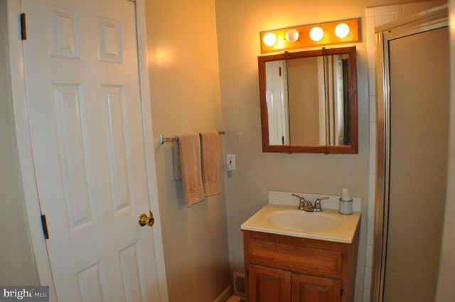 109 ELTON AVE, Hamilton, NJ 08620