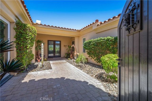 138 Royal Saint Georges Way, Rancho Mirage, CA 92270