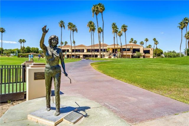 138 Royal Saint Georges Way, Rancho Mirage, CA 92270