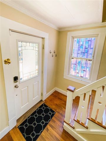 6 Pope Street, Newport, RI 02840