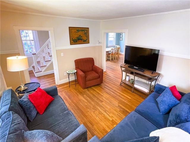 6 Pope Street, Newport, RI 02840
