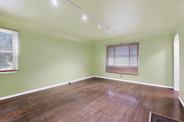 2723 Adams Street NE, Albuquerque, NM 87110