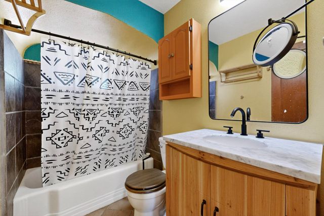 2723 Adams Street NE, Albuquerque, NM 87110