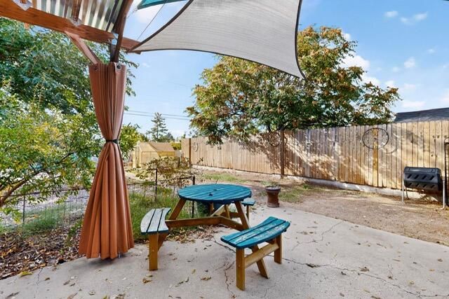 2723 Adams Street NE, Albuquerque, NM 87110