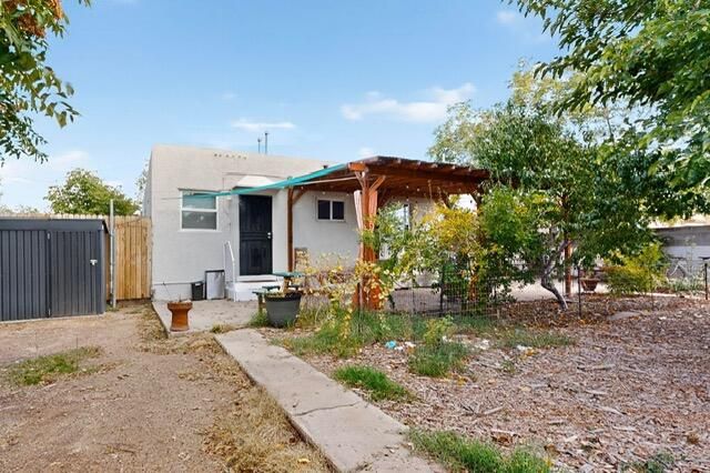 2723 Adams Street NE, Albuquerque, NM 87110