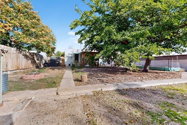 2723 Adams Street NE, Albuquerque, NM 87110