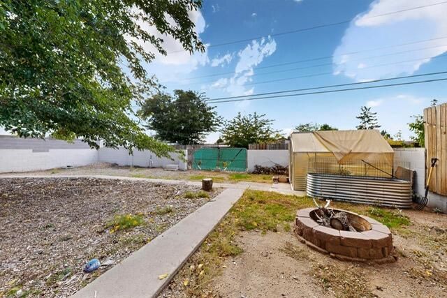 2723 Adams Street NE, Albuquerque, NM 87110