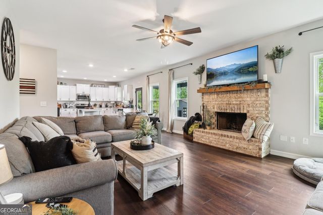 2172 Smokey Road, Newnan, GA 30263