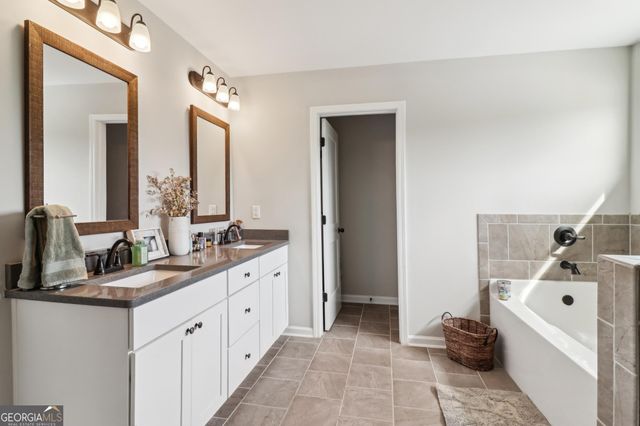 2172 Smokey Road, Newnan, GA 30263