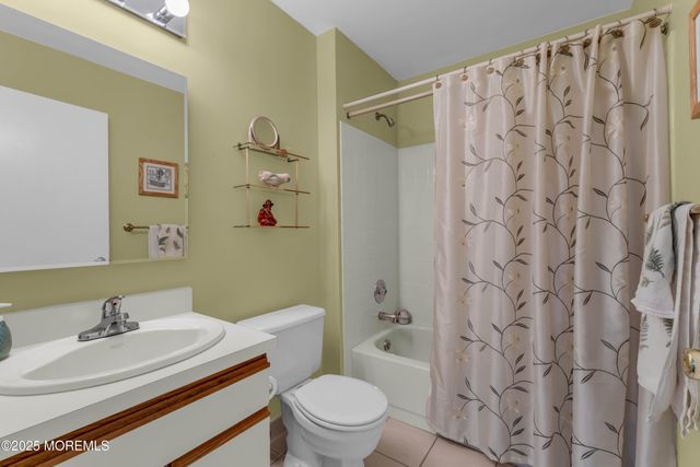 55 Cotswold Circle, Ocean Twp, NJ 07712