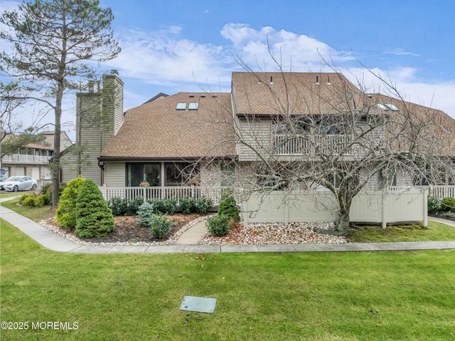 55 Cotswold Circle, Ocean Twp, NJ 07712