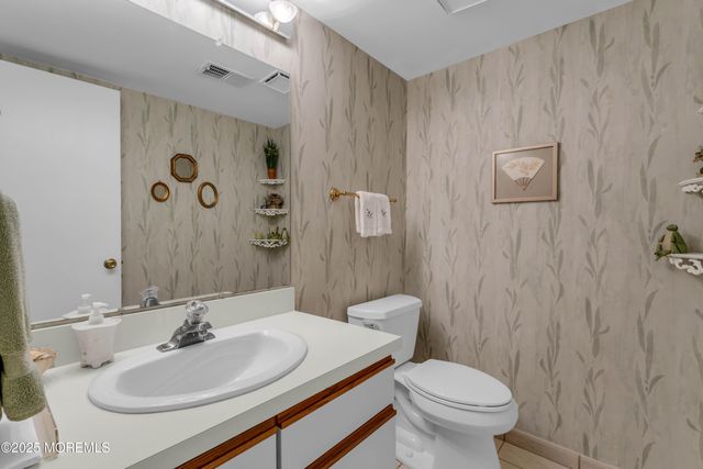 55 Cotswold Circle, Ocean Twp, NJ 07712