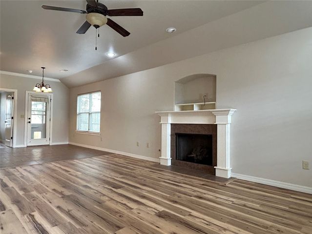 2632 N Barcelona Avenue, Fayetteville, AR 72703
