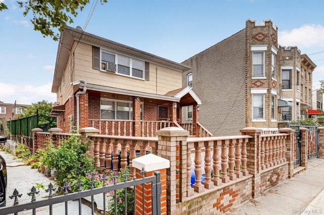 568 Autumn Avenue, Brooklyn, NY 11208