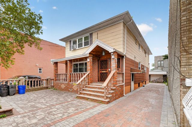 568 Autumn Avenue, Brooklyn, NY 11208