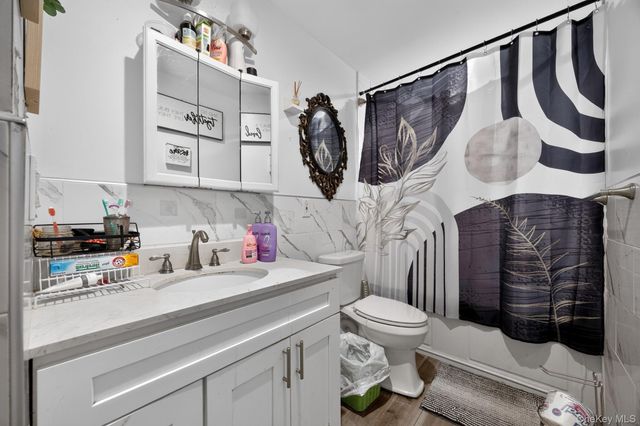568 Autumn Avenue, Brooklyn, NY 11208