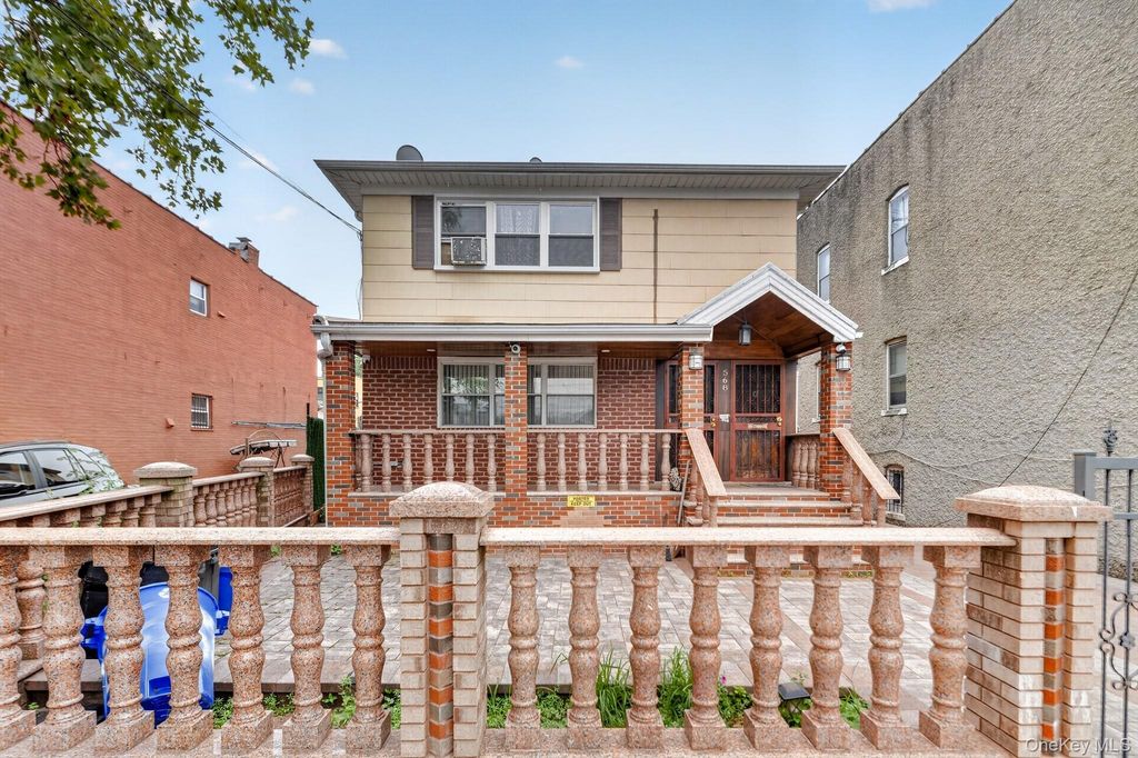568 Autumn Avenue, Brooklyn, NY 11208