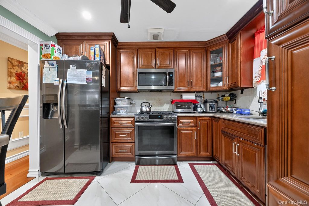 568 Autumn Avenue, Brooklyn, NY 11208 — photo 4