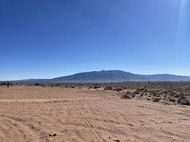 4450 24th Avenue NE, Rio Rancho, NM 87144
