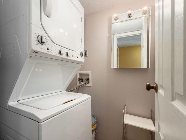 1450 Slade Avenue, 302, Columbus, OH 43235