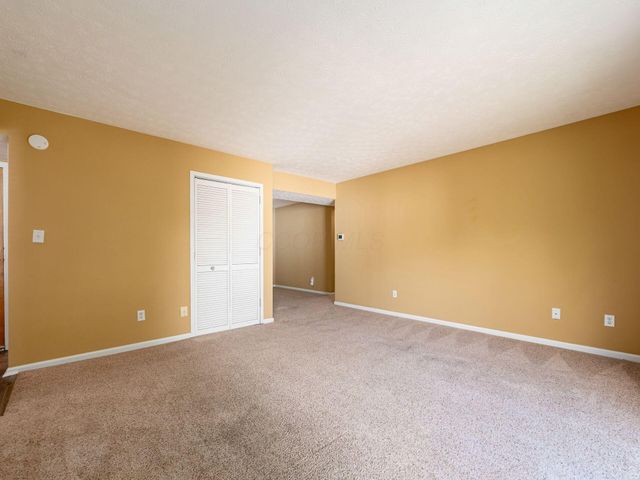 1450 Slade Avenue, 302, Columbus, OH 43235