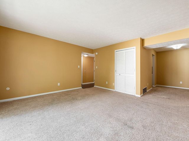 1450 Slade Avenue, 302, Columbus, OH 43235