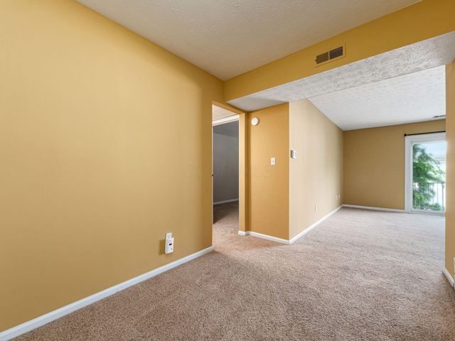 1450 Slade Avenue, 302, Columbus, OH 43235