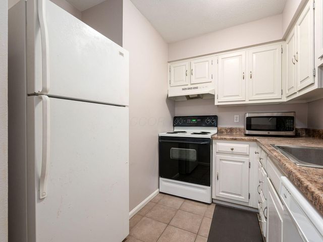 1450 Slade Avenue, 302, Columbus, OH 43235