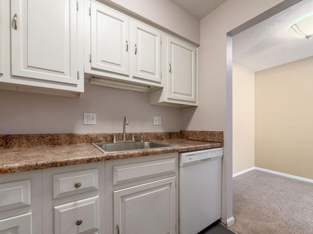 1450 Slade Avenue, 302, Columbus, OH 43235