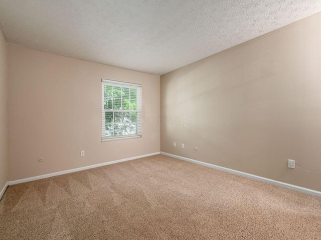 1450 Slade Avenue, 302, Columbus, OH 43235