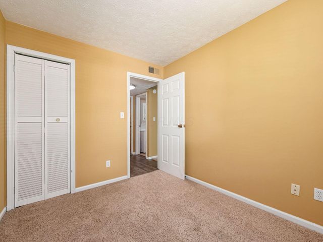 1450 Slade Avenue, 302, Columbus, OH 43235