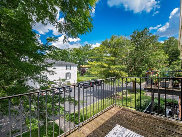1450 Slade Avenue, 302, Columbus, OH 43235
