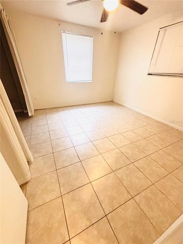 4824 8TH STREET, Zephyrhills, FL 33542