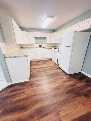 4824 8TH STREET, Zephyrhills, FL 33542