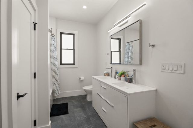 23 Jaques St B, Somerville, MA 02145