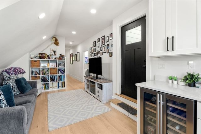 23 Jaques St B, Somerville, MA 02145
