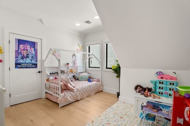 23 Jaques St B, Somerville, MA 02145