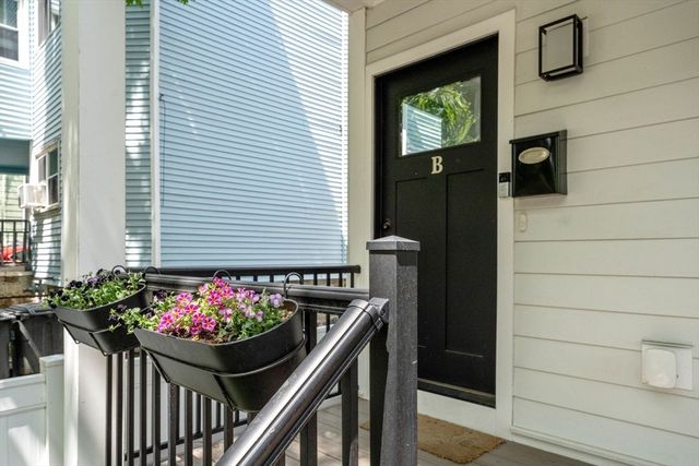 23 Jaques St B, Somerville, MA 02145
