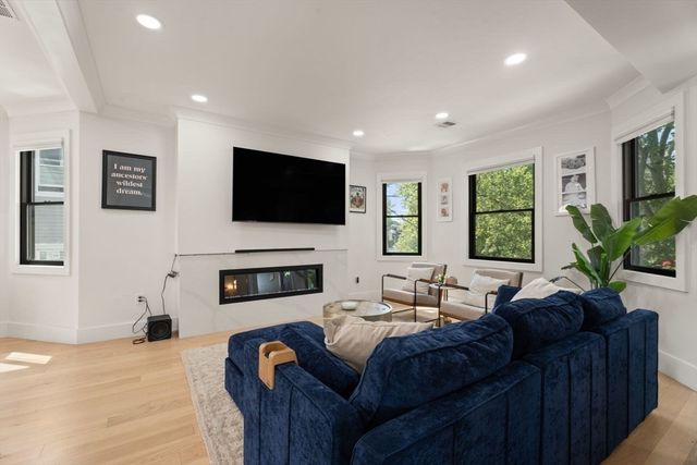 23 Jaques St B, Somerville, MA 02145