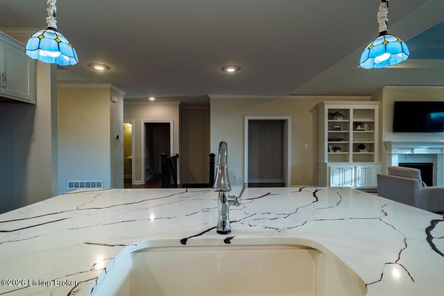 11528 Angel Falls Dr, Prospect, KY 40059