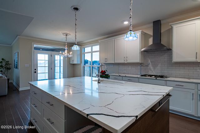 11528 Angel Falls Dr, Prospect, KY 40059