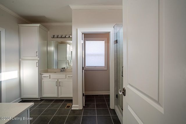 11528 Angel Falls Dr, Prospect, KY 40059