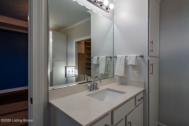 11528 Angel Falls Dr, Prospect, KY 40059