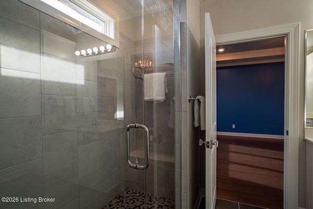 11528 Angel Falls Dr, Prospect, KY 40059