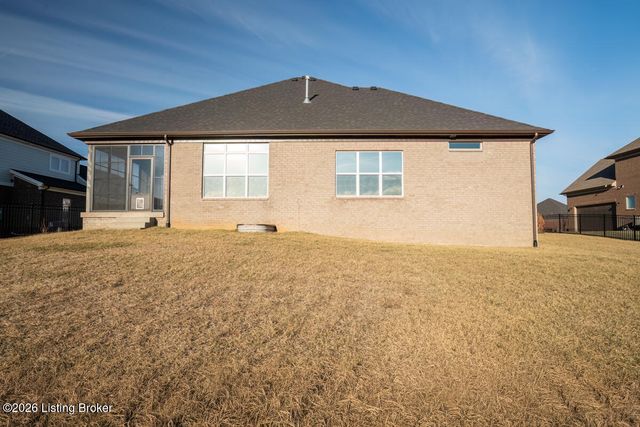 11528 Angel Falls Dr, Prospect, KY 40059