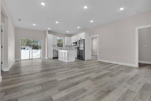 1341 EAST PARKWAY, Deland, FL 32724