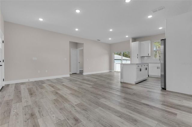 1341 EAST PARKWAY, Deland, FL 32724