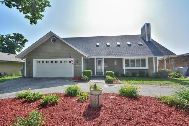 4930 S 18th STREET, Milwaukee, WI 53221